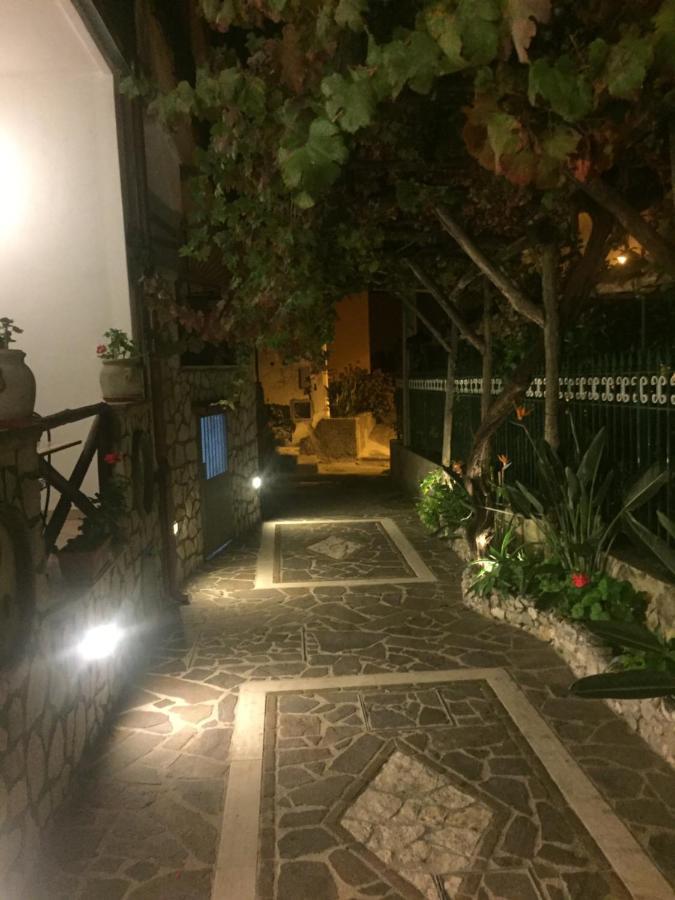 Residenza Antico Borgo Del Pozzo Aparthotel Tramonti Kültér fotó